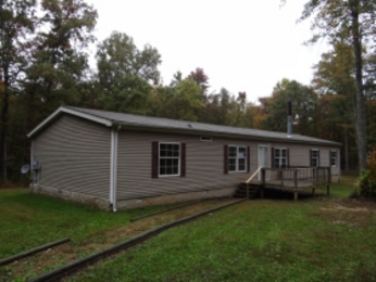 210 Cade Rd, Monterey, TN 38574 