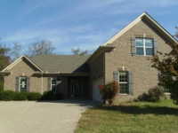 626 Smokey Mountains Dr, Gallatin, TN 37066 