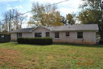 1500 C. Booth Rd, Clarksville, TN 37042 