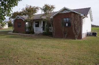126 Eastwood Drive, Mckenzie, TN 38201 