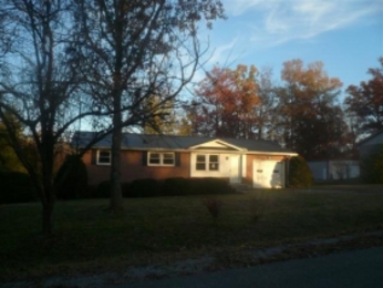 311 Lakeshore Dr, Mc Minnville, TN 37110 