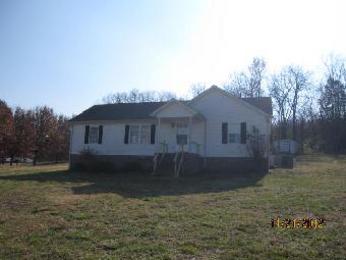 114 Hill St, Petersburg, TN 37144 