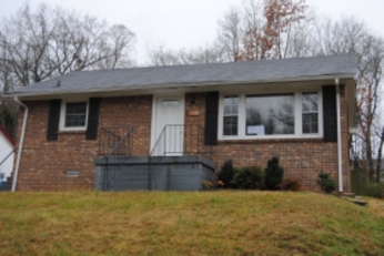 924 W Happy Hollow, Clarksville, TN 37040 
