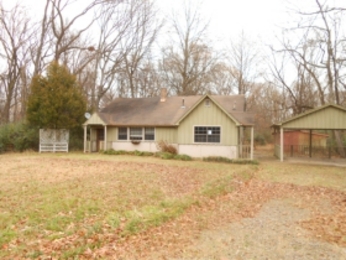 9198 Riverbluff Rd, Millington, TN 38053 