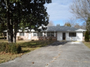 3801 Devon Dr, Knoxville, TN 37918 