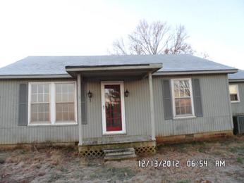 378 Lake Logan Rd, Ardmore, TN 38449 