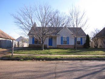 4282 Rainey Woods Dr., Memphis, TN 38125 