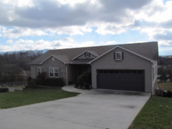 1559 Rustic Dr, Newport, TN 37821 
