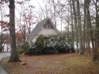 187 Shoreline Dr, Crossville, TN 38555 