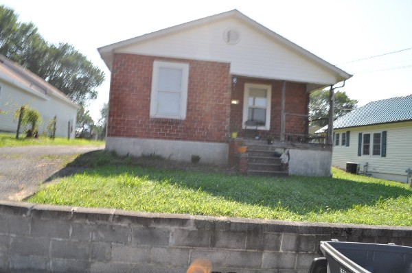 1613  C STREET, KINGSPORT, TN 37664 