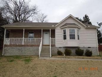 2048 Abingdon Drive, Lavergne, TN 37086 