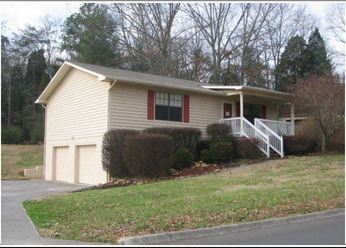 889 Chestnut Ridge, Lenoir City, TN 37771 