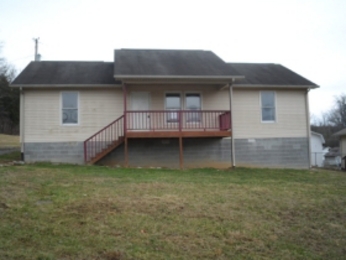 114 Miles Ln, Lafollette, TN 37766 
