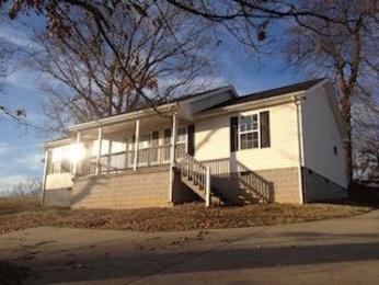 3311 Borders St, Westmoreland, TN 37186 