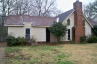 5876 Lake Port Dr, Millington, TN 38053 