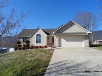 118 Rusty Rd, Jacksboro, TN 37757 