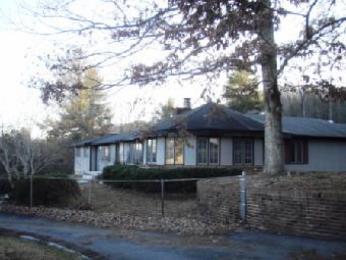 2417 Morgan County Hwy, Wartburg, TN 37887 