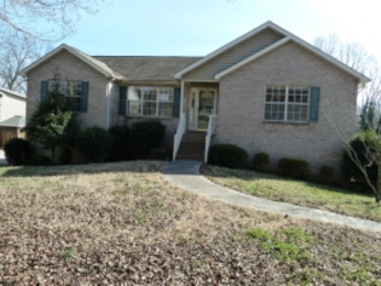 1302 S Courtney Oak Ln, Knoxville, TN 37938 