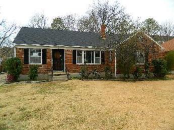 3052 South Edgeware, Memphis, TN 38118 