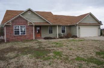 150 Polo Dr, Dyersburg, TN 38024 
