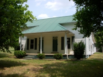 54 Horseshoe Bend Ln, Elmwood, TN 38560 