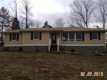 143 Bishop Ln, Burns, TN 37029 