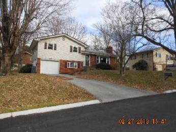 109 Cliffwood Dr, Bristol, TN 37620 