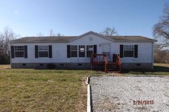 383 Offutt Spur Rd., Lake City, TN 37769 