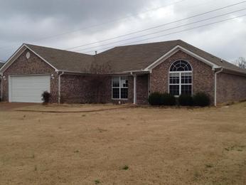 40 Hedgefield Drive, Jackson, TN 38305 