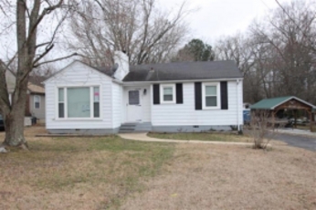 605 Iris Dr, Tullahoma, TN 37388 