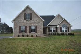 2600 Cliffside Dr, Christiana, TN 37037 