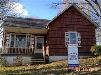 700 W Walnut Street, Dickson, TN 37055 