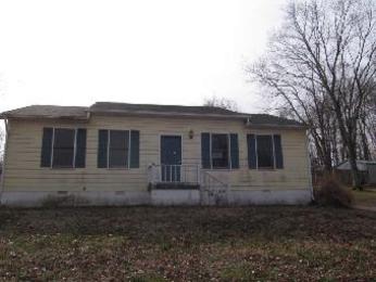 633 Main Street, Greenbrier, TN 37073 