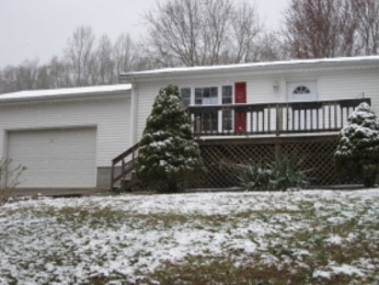 144 Owens Dr, Lake City, TN 37769 