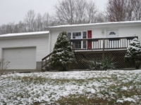 144 Owens Dr, Lake City, TN 37769 
