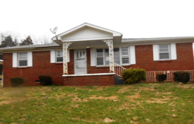 402 Murfreesboro Rd, Woodbury, TN 37190 