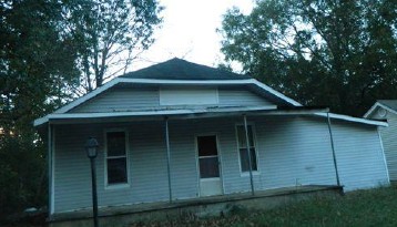 19 Central Ave, Jackson, TN 38301 