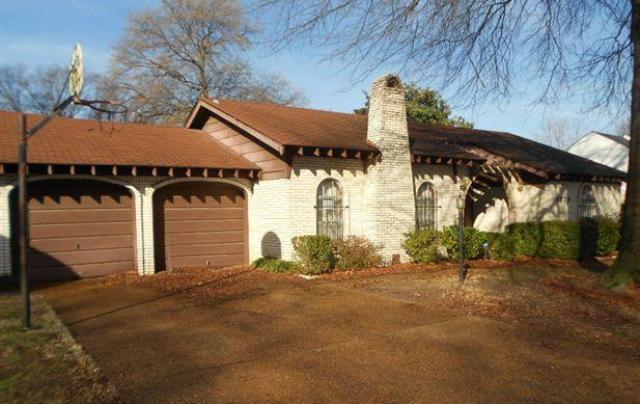 3279 E Foxburrow Cir, Memphis, TN 38115 