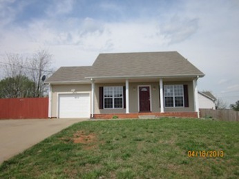 1398 Whitt Ln, Clarksville, TN 37042 