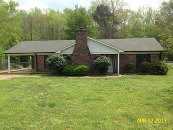 70 Stratford Lane, Jackson, TN 38305 