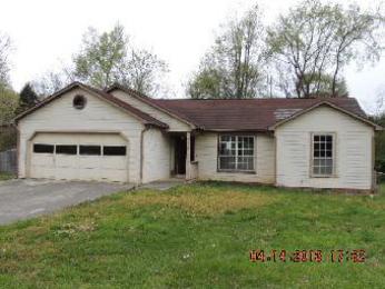 2215 Eva Jean Dr, Maryville, TN 37804 