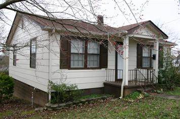 805 Green St, Sweetwater, TN 37874 