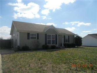 107 Locke Ct, Portland, TN 37148 