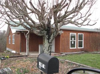 560 Woods Rd, Bluff City, TN 37618 