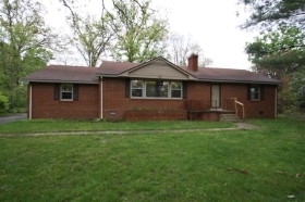 108 Redbud Ln, Tullahoma, TN 37388 