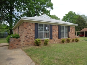 1972 Sipes Ave, Memphis, TN 38127 