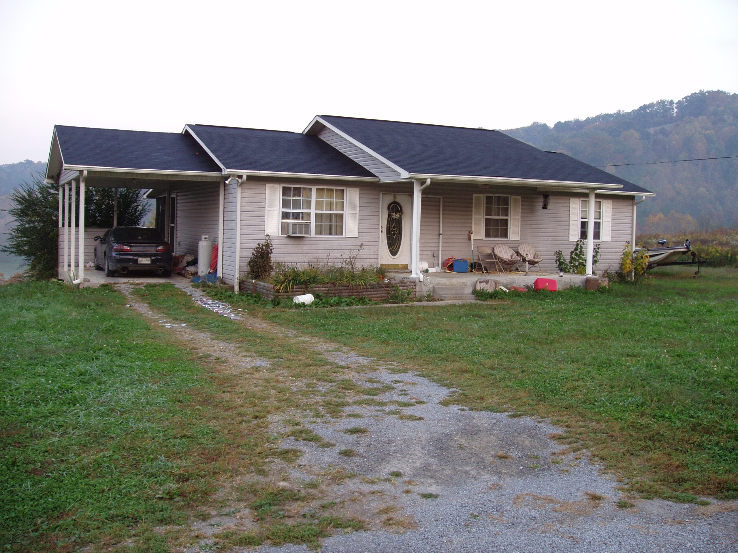 315 West Hills Drive, Sneedville, TN 37869 