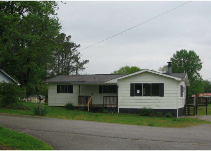 402 Central Ave, Harriman, TN 37748 