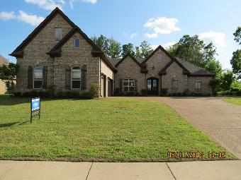 201 Sterling Ridge, Atoka, TN 38004 