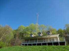 1701 Wood Ave, Elizabethton, TN 37643 